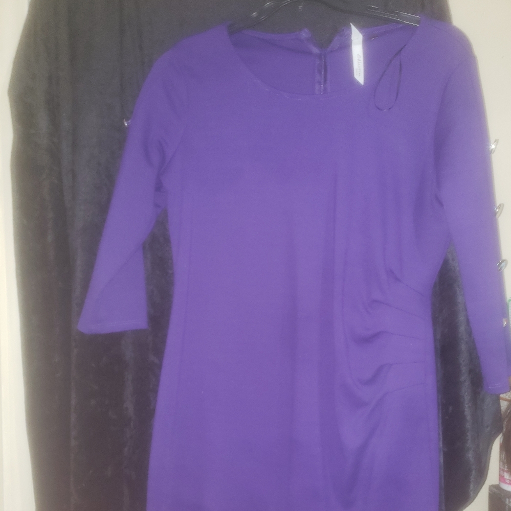 Dress - Picture 3 of 4